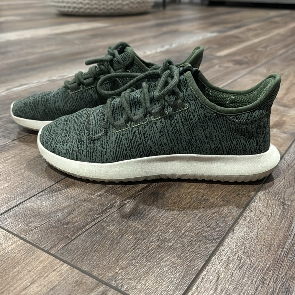 Adidas Sneakers Size 7